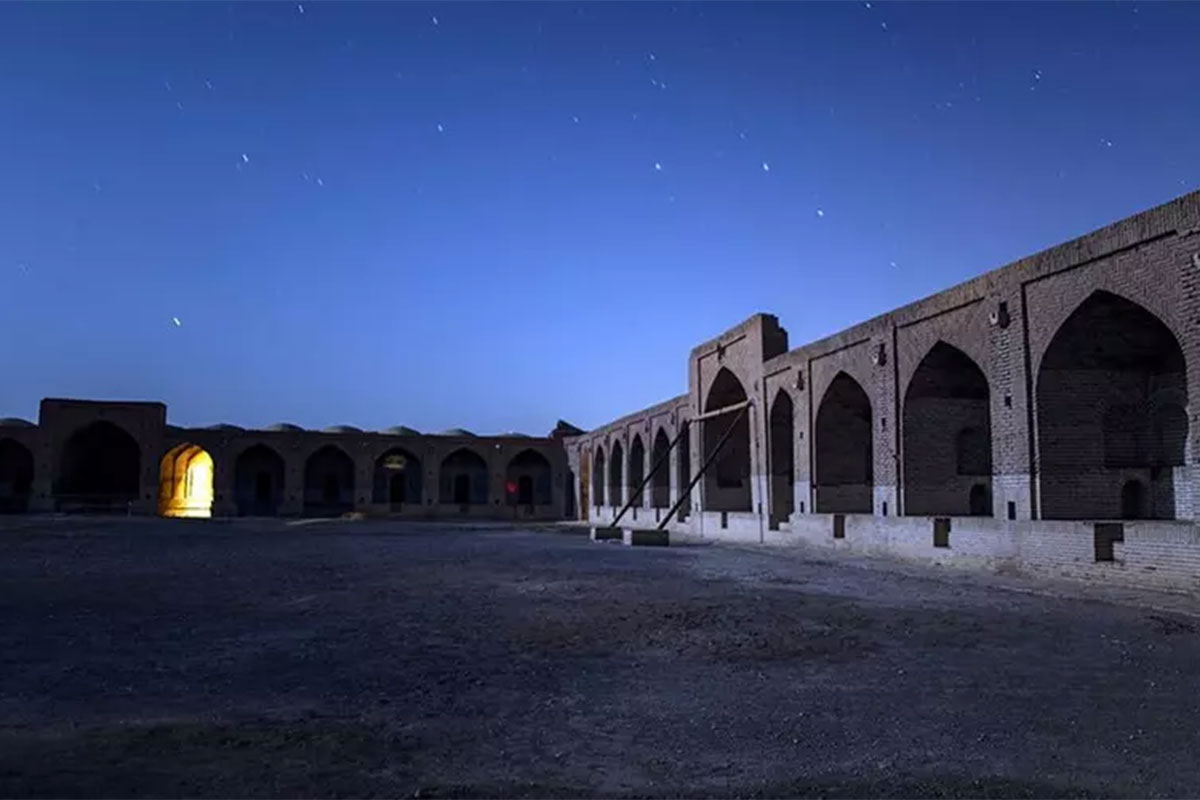 گردشگري قم فقط حرم و مسجد و سوهان نيست