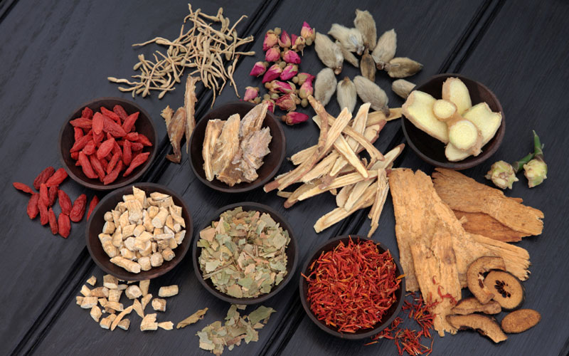 خطرات استفاده از گیاهان دارویی