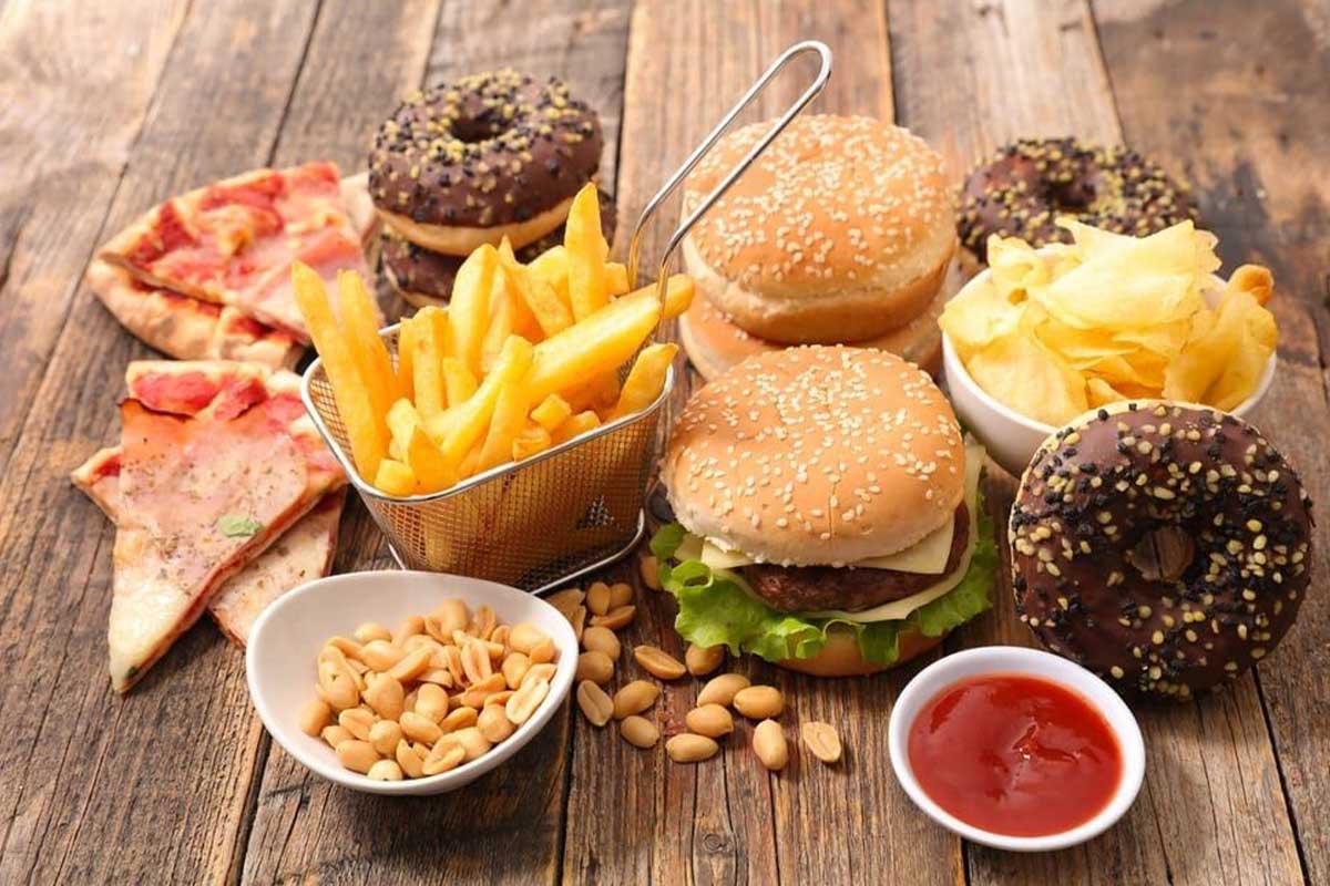 چرا برخی غذاها فشار خون را بالا میبرند؟